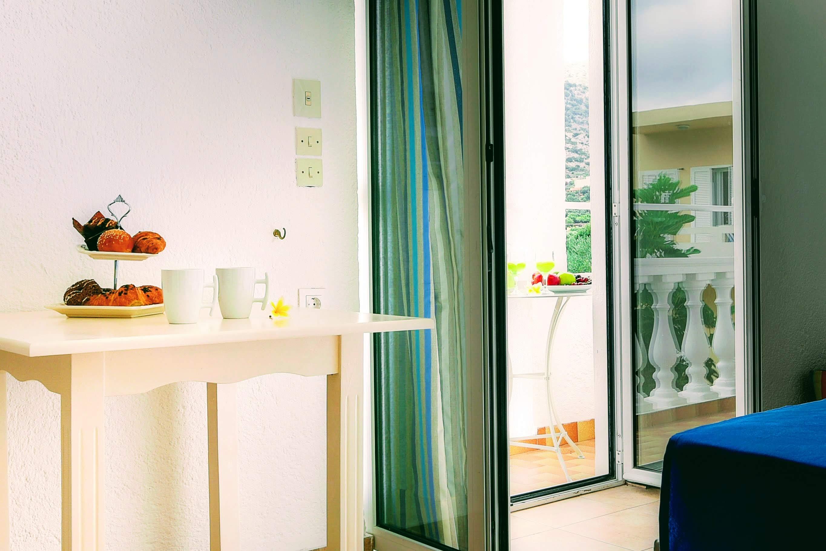 Ibiscus Hotel Malia Buitenkant foto