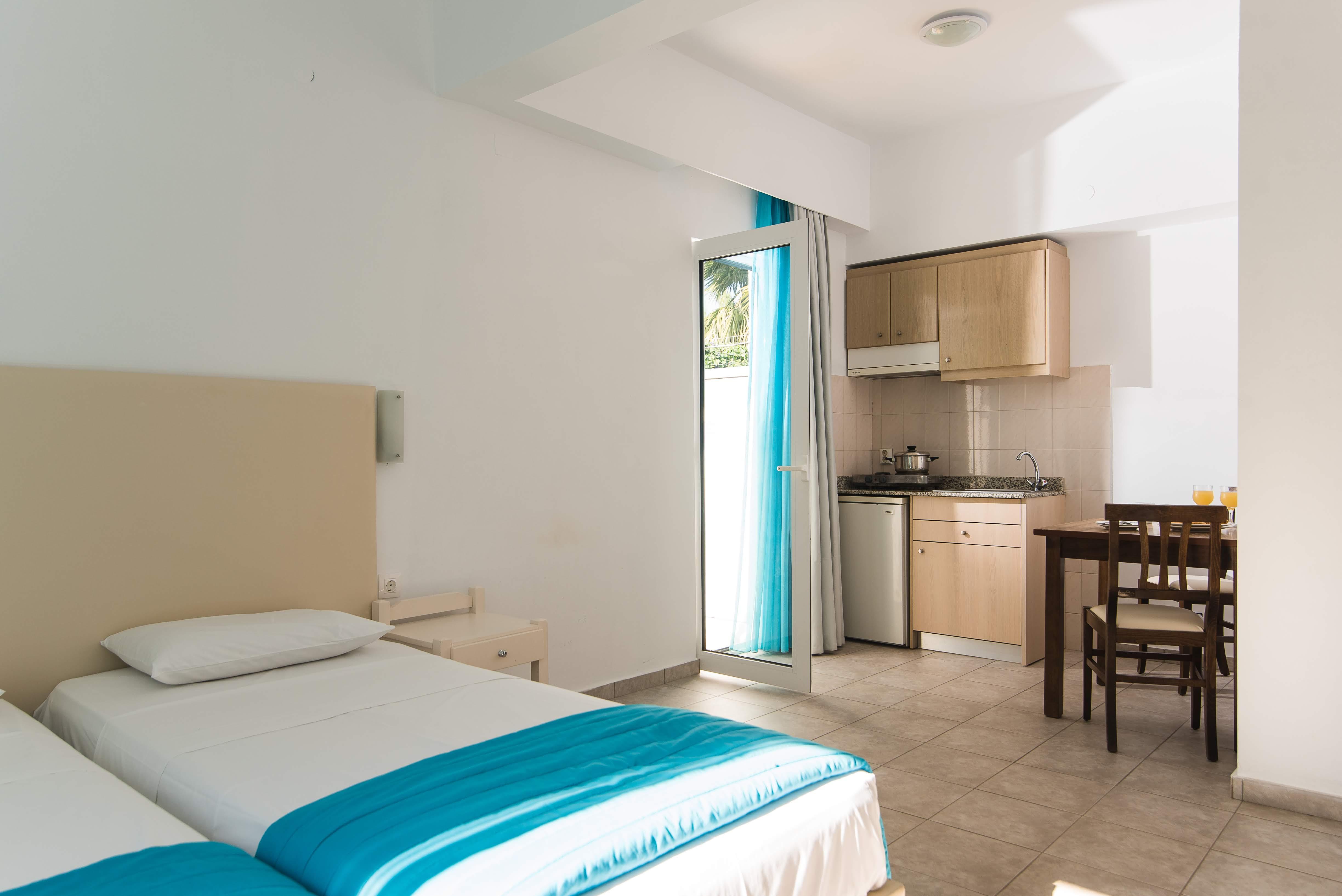 Ibiscus Hotel Malia Buitenkant foto